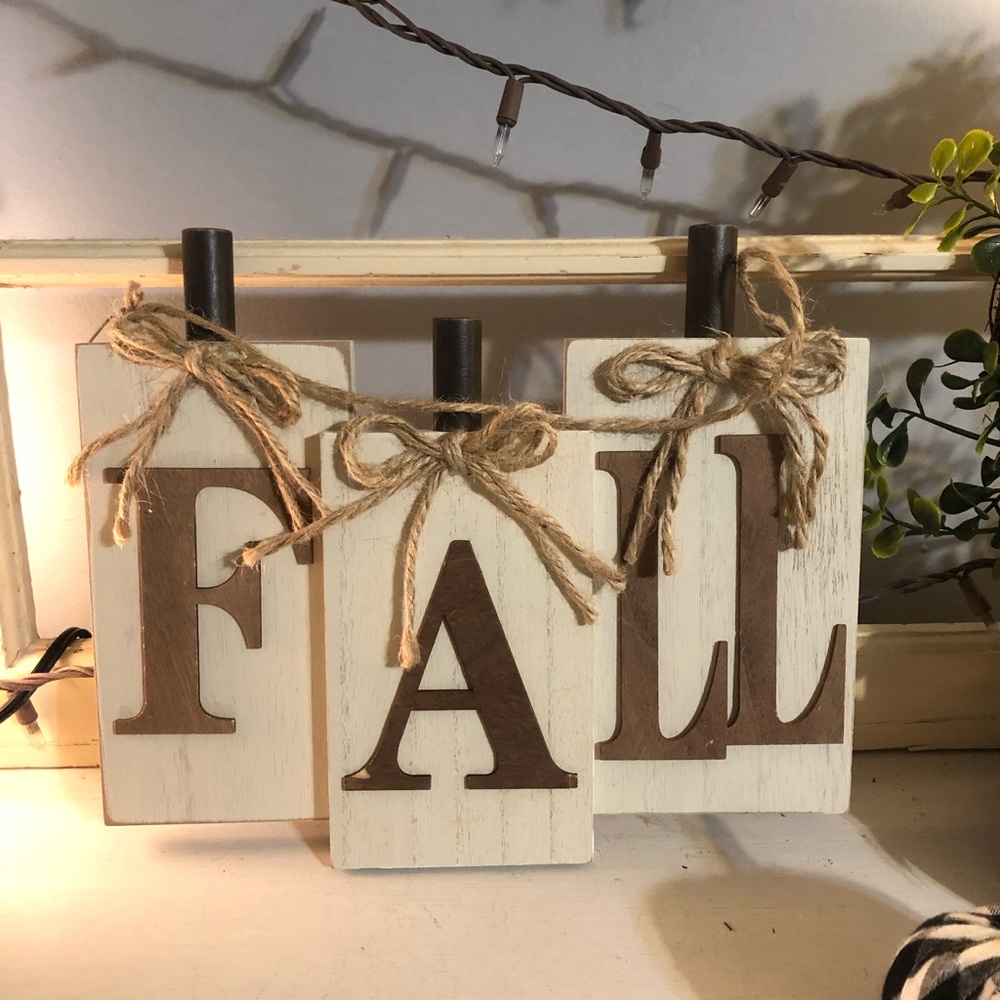 Fall hanging sign. Wooden. Pumpkins. Jute bows. White with brown letters